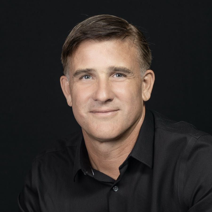 Sean Ellis - Author of best-selling "Hacking Growth" with 750K+ copies sold worldwide. Ex: Dropbox & Eventbrite